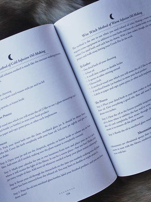 Llewellyn's Complete Book of the Moon - Lunar Wisdom for Magic, Healing & Inspiration