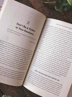 Rise Above - Overcome a Victim Mindset, Empower Yourself, and Realize Your Full Potential