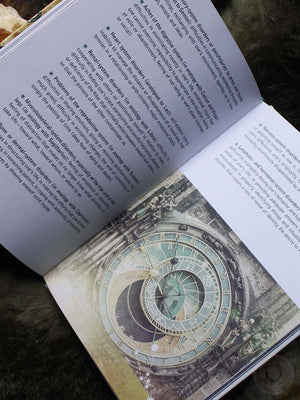 Astrotherapy - Discover How to Live Better and Move Forward in Life with Your Astral Theme