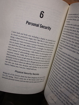 Blackthorn's Protection Magic - A Witch’s Guide to Mental and Physical Self-Defense