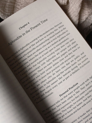 Pagan Portals - Aphrodite