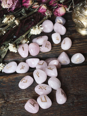 Rose Quartz Rune Set