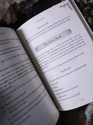 Spells for Living Well - A Witch's Guide for Manifesting Change, Well-being, and Wonder