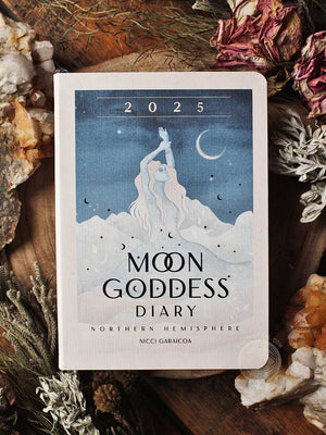 2025 Moon Goddess Diary - Northern Hemisphere:- Seasonal planner for 2025