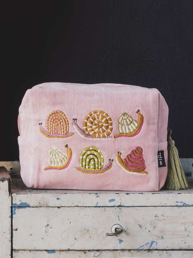 Gardenland Embroidered Treasure Pouch