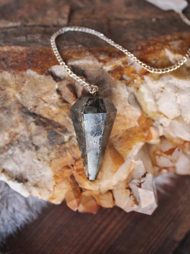 Labradorite Pendulum