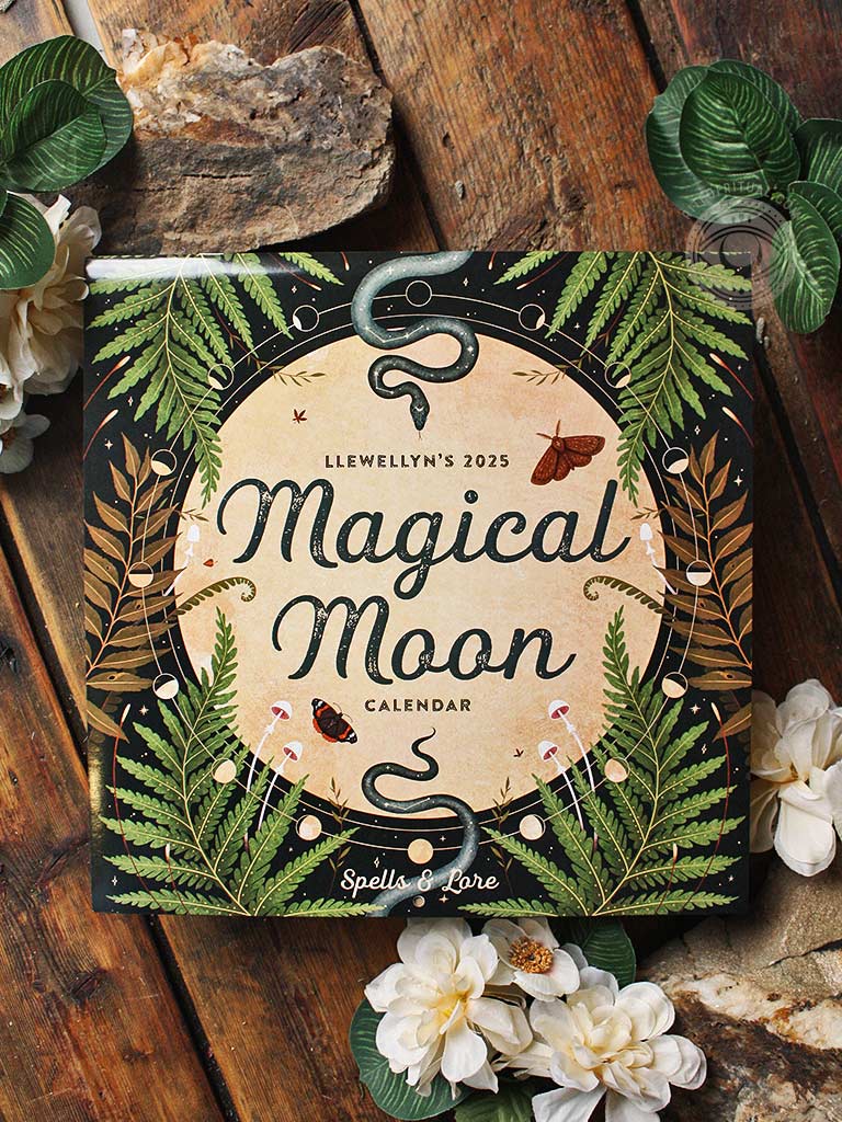 Llewellyn's 2025 Magical Moon Calendar - Spells & Lore