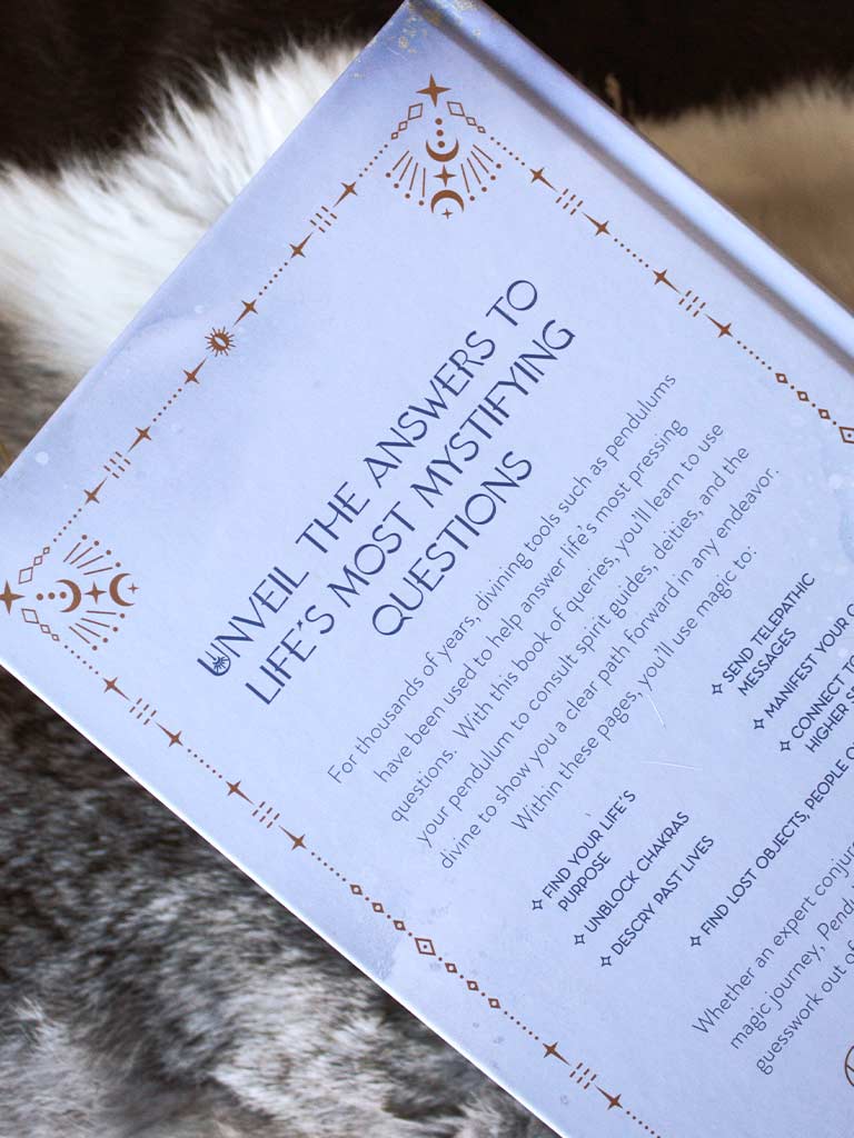Pendulum Magic - An Enchanting Divination Book of Discovery and Magic