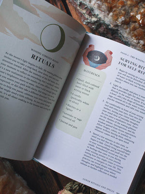 Practical Moon Magic - Your Empowering Guide to Living by the Moon