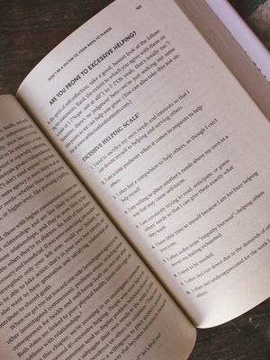 Rise Above - Overcome a Victim Mindset, Empower Yourself, and Realize Your Full Potential