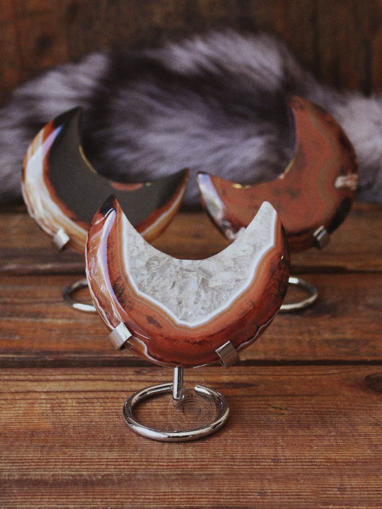 Sardonyx Crescent Moon With Stand