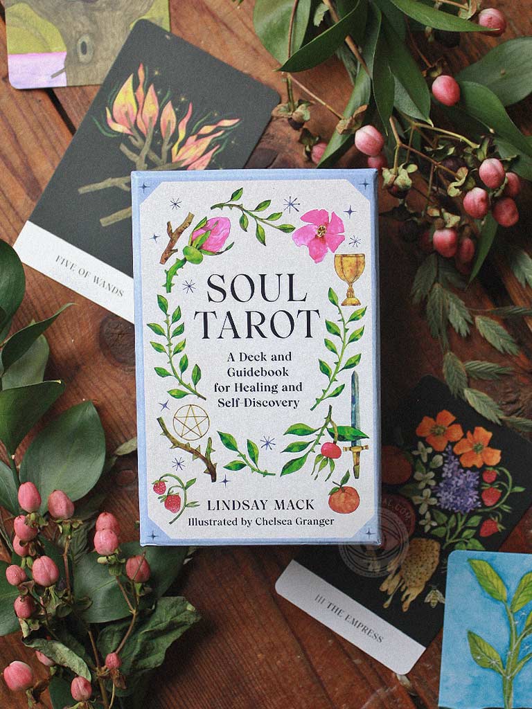 Soul Tarot - A Deck and Guidebook for Healing and Self-Discovery