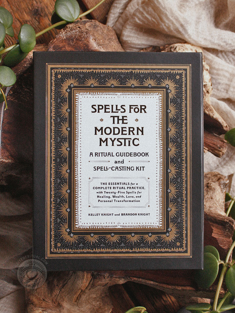 Spells for the Modern Mystic - A Ritual Guidebook and Spell-Casting Kit