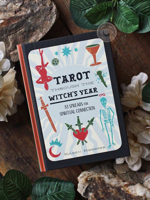 Tarot Through the Witch's Year - 33 Spreads for Spiritual Connection