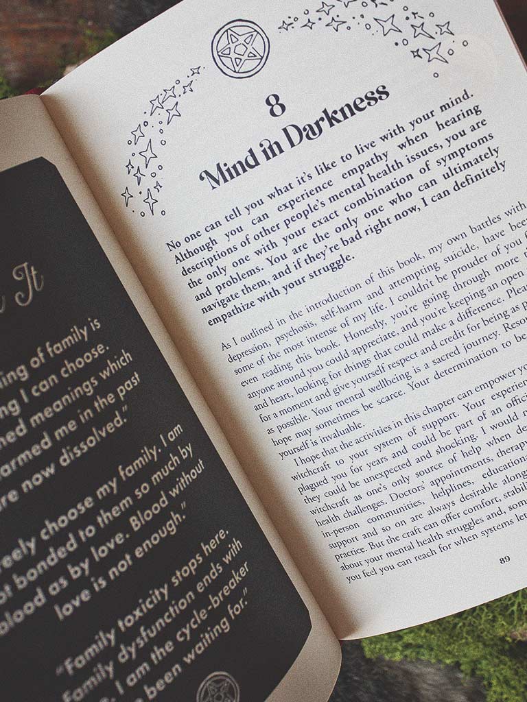 Witch in Darkness - Magick for Tough Times, Bad Days and Moments of Total Catastrophe