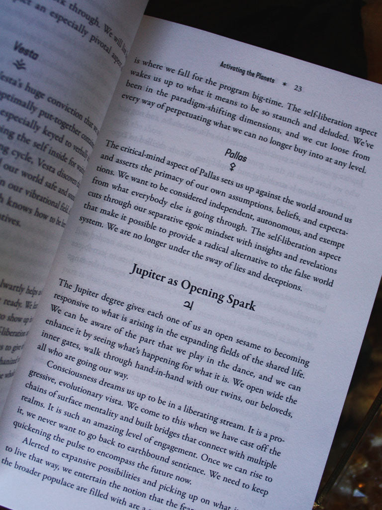 360 Degrees of Your Star Destiny - A Zodiac Oracle