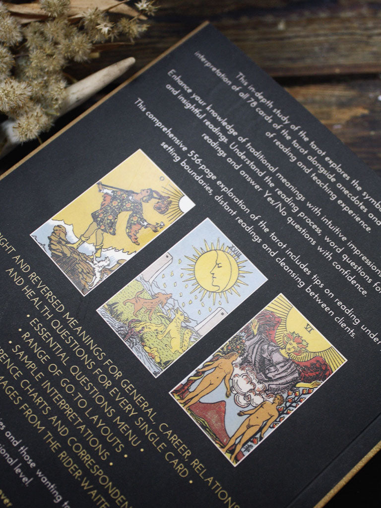 Advanced Tarot - An In-Depth Guide to Practical and Intuitive Tarot Reading