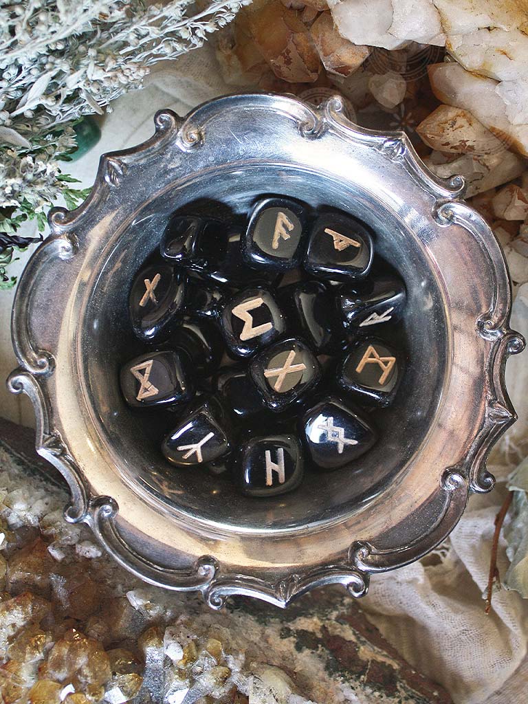 Black Agate Rune Set