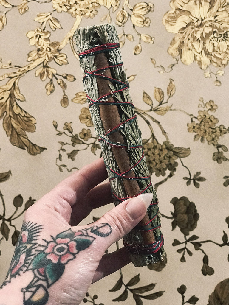 Blue Sage, Cinnamon + Flat Cedar Cleansing Bundle - Rite of Ritual