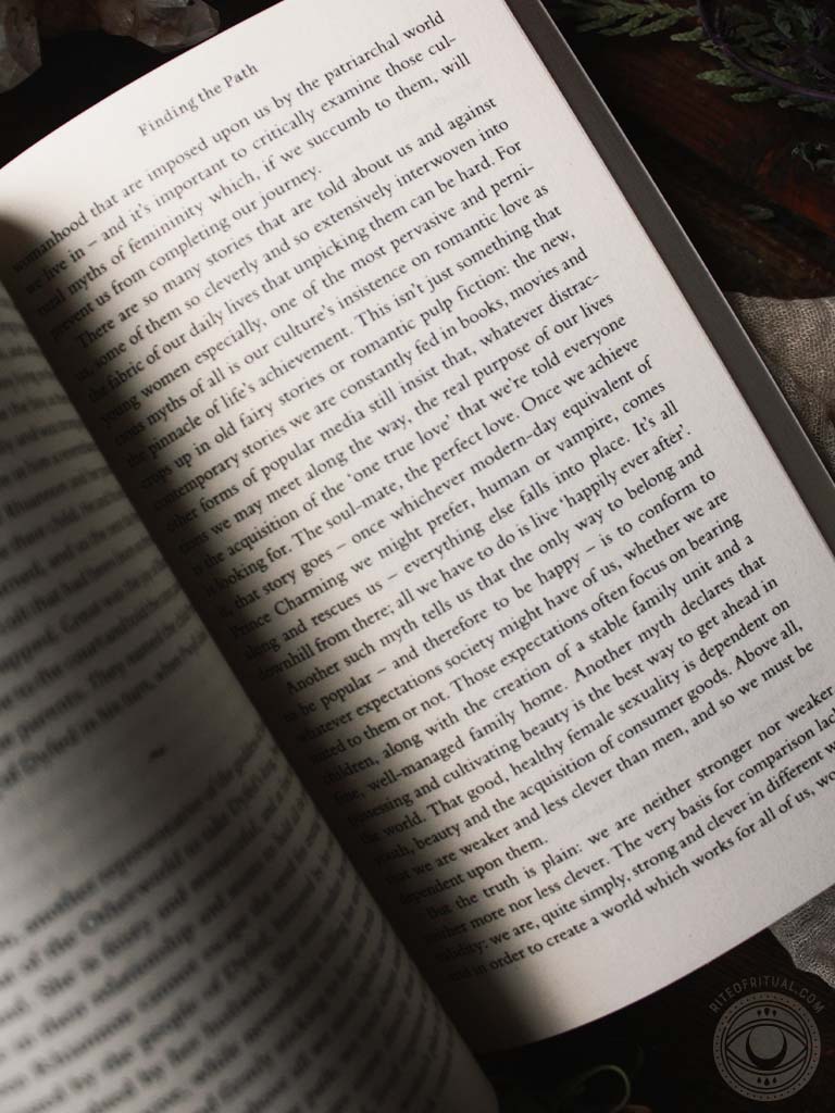 If Women Rose Rooted - A Life-changing Journey to Authenticity and Belonging