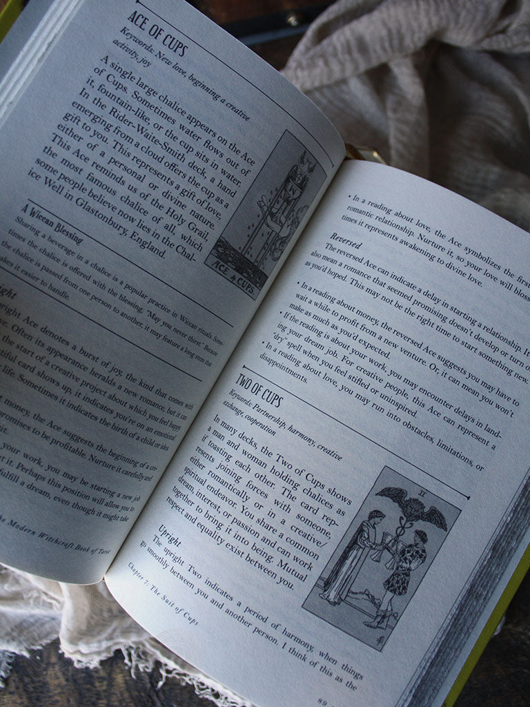 Modern Witchcraft Book of Tarot