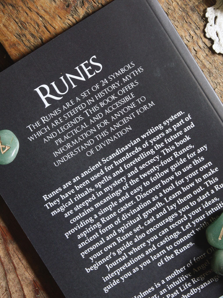 Pagan Portals - Runes