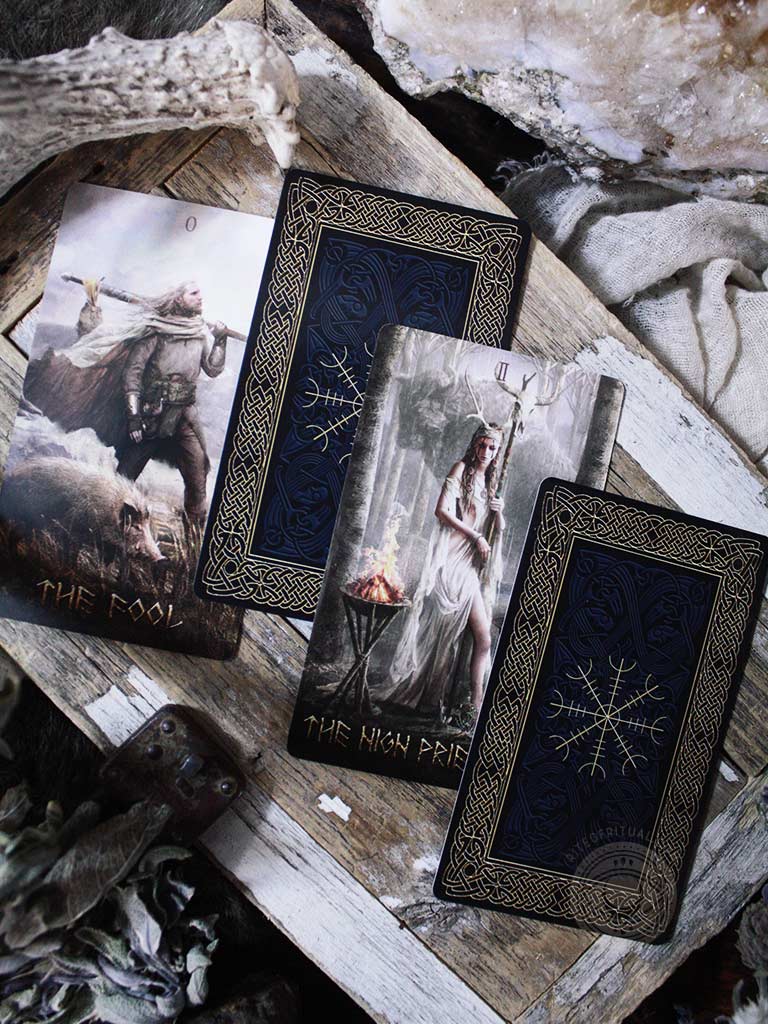 Runic Tarot Kit