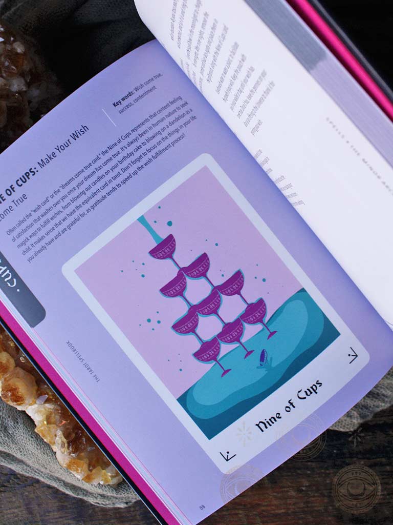 The Tarot Spellbook - 78 Witchy Ways to Use Your Tarot Deck