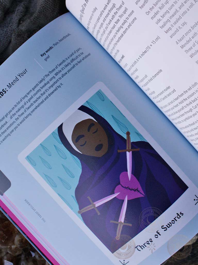 The Tarot Spellbook - 78 Witchy Ways to Use Your Tarot Deck