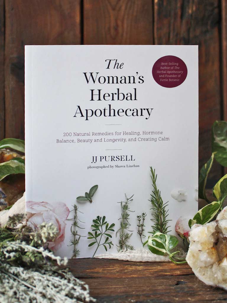The Woman's Herbal Apothecary - 200 Natural Remedies