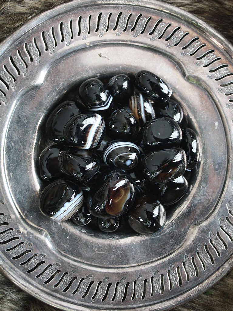Tumbled Black Sardonyx