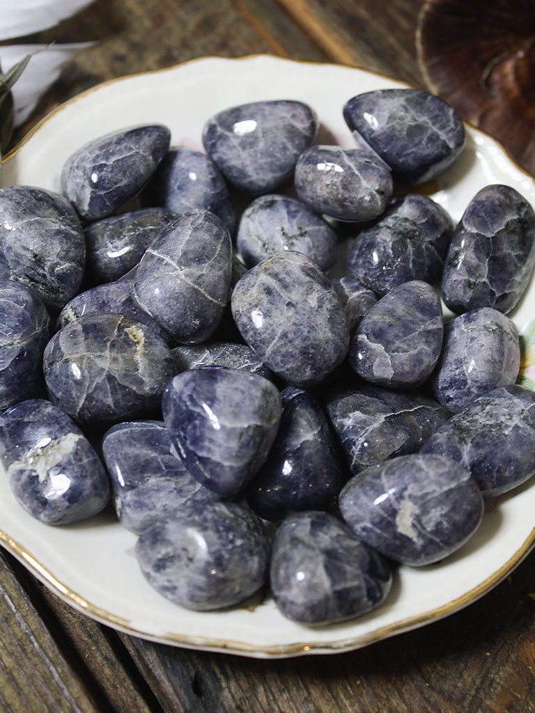Tumbled Iolite