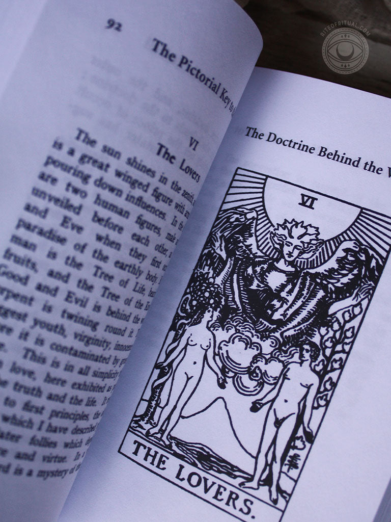 Universal Waite Tarot Deck and Book Set