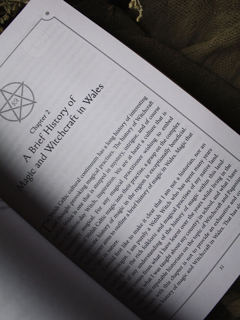 Welsh Witchcraft - A Guide to the Spirits, Lore, and Magic of Wales